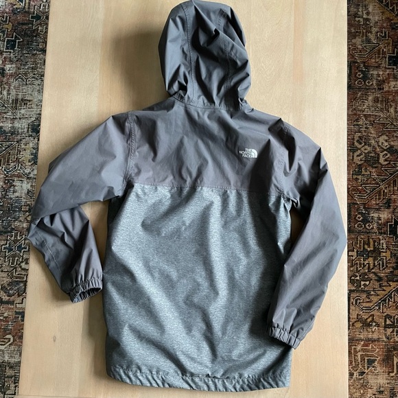 The North Face Black and Gray Boys' Jacket - Picture 6 of 8